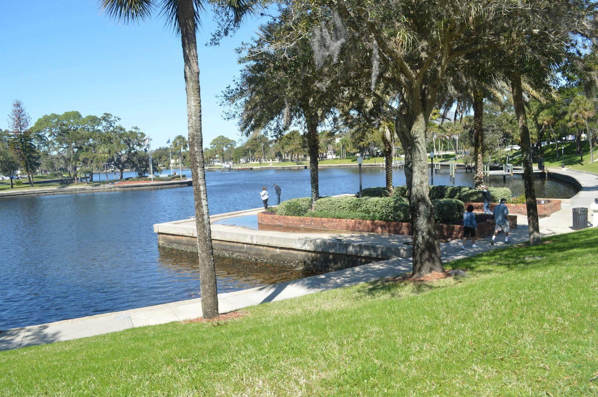 Tarpon Inn Tarpon Springs Exterior photo
